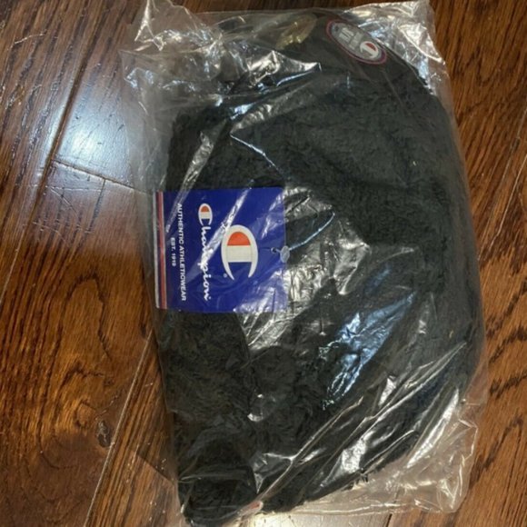 Mens Champion sherpa wool‎ hat - Picture 2 of 3